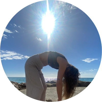 Pamela Salgado - Astrobio